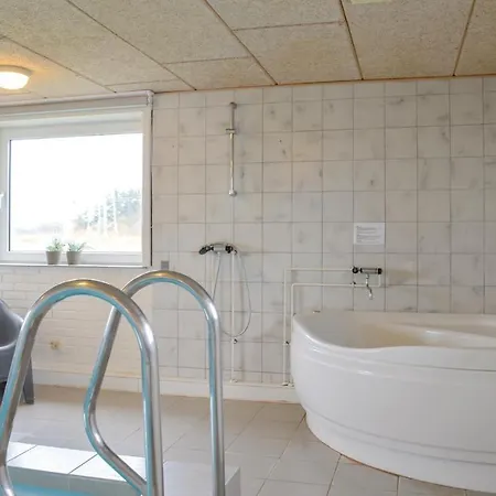 Holiday home Stunning In Ringkobing With Sauna
